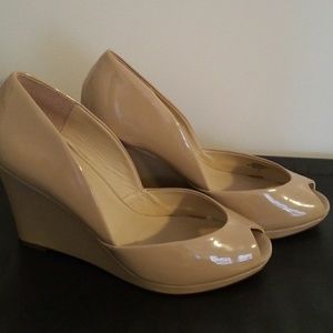Taupe wedges